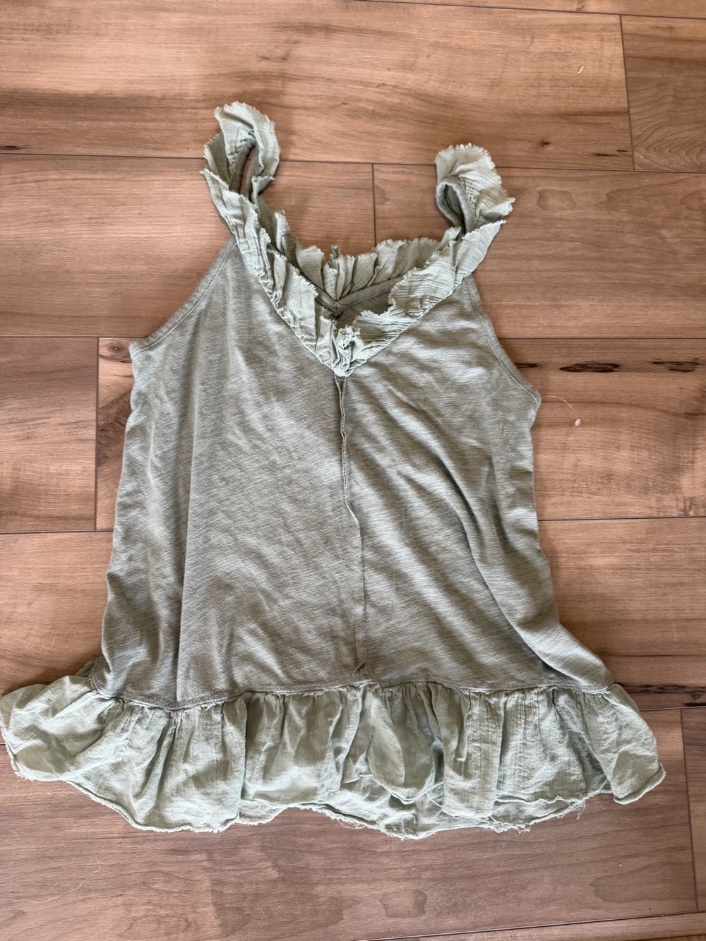 American Eagle Outfitters Ruffled V-Neck Camisole - Sage small New without tags